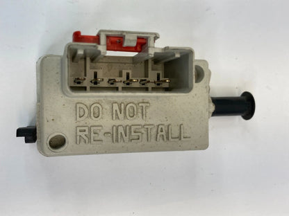 2001-2010 DODGE GRAND CARAVAN BRAKE LIGHT LAMP STOP BUTTON SWITCH 56045043AG