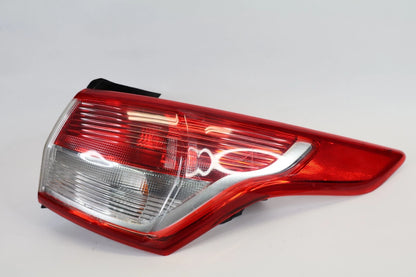 2013-2016 FORD ESCAPE RIGHT REAR OUTER TAILLIGHT LAMP UNIT VPCJ5X-13440-A