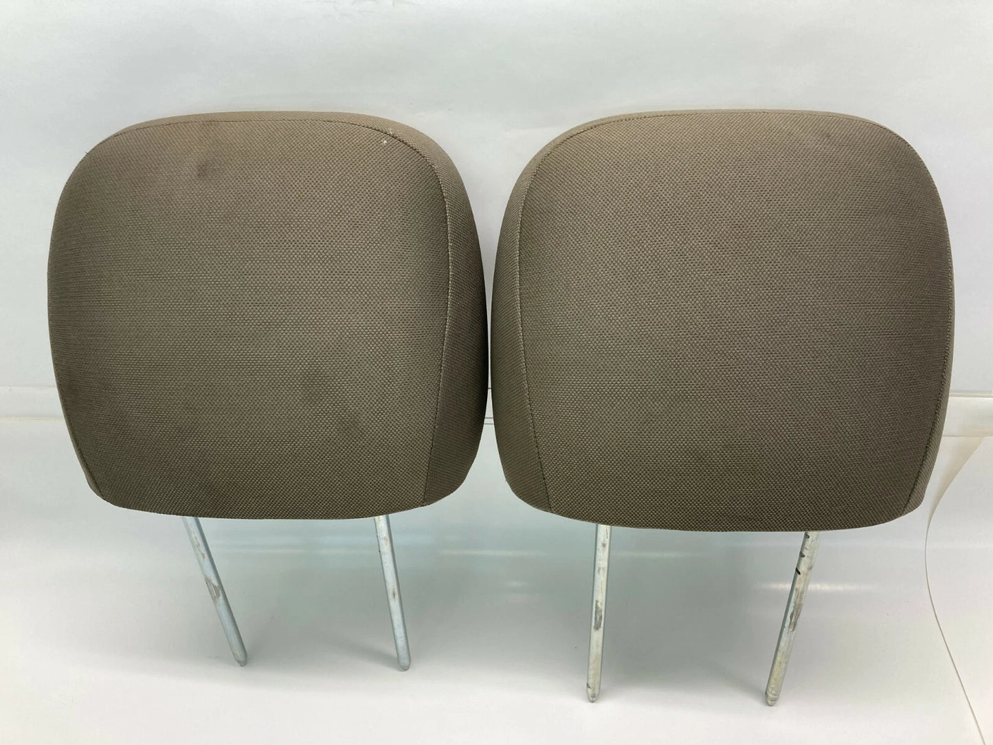 2004 2005 CHRYSLER PACIFICA FRONT LEFT & RIGHT SEAT HEADRESTHEAD REST SET PAIR
