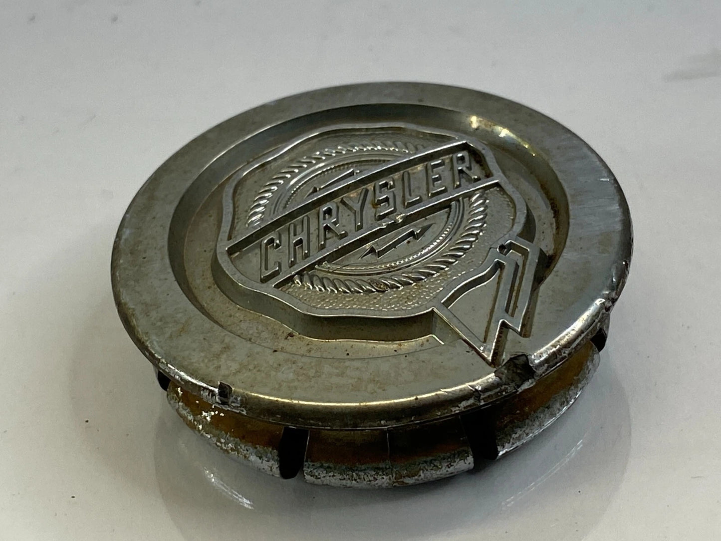 ORIGINAL CHYSLER RIM WHEEL CENTER CAP CENTER WHEEL RIN COVER OEM
