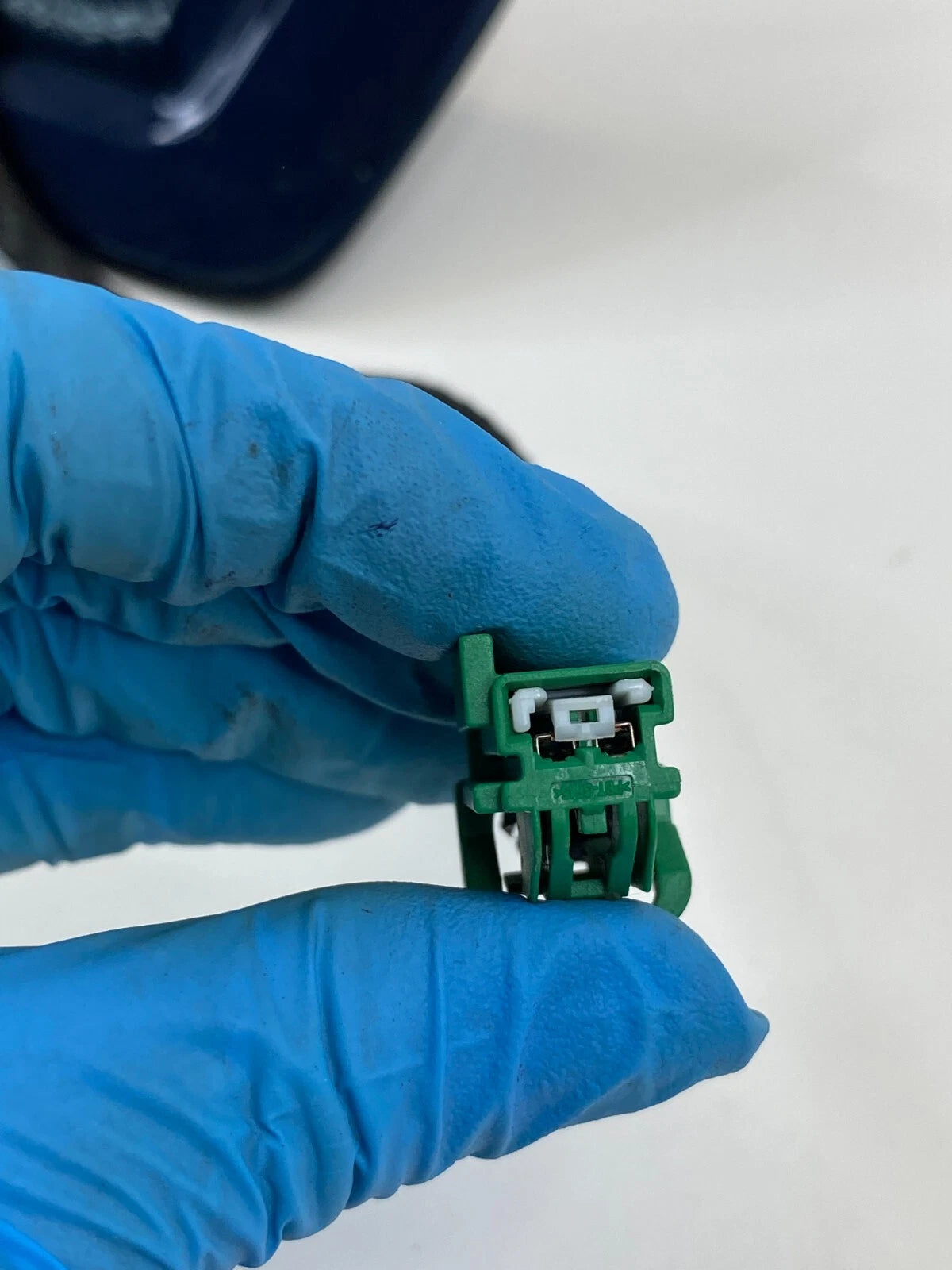 2009-2012 CHEVROLET TRAVERSE REAR LIFTGATE HANDLE W/ BACKUP CAMERA 25829628 OEM