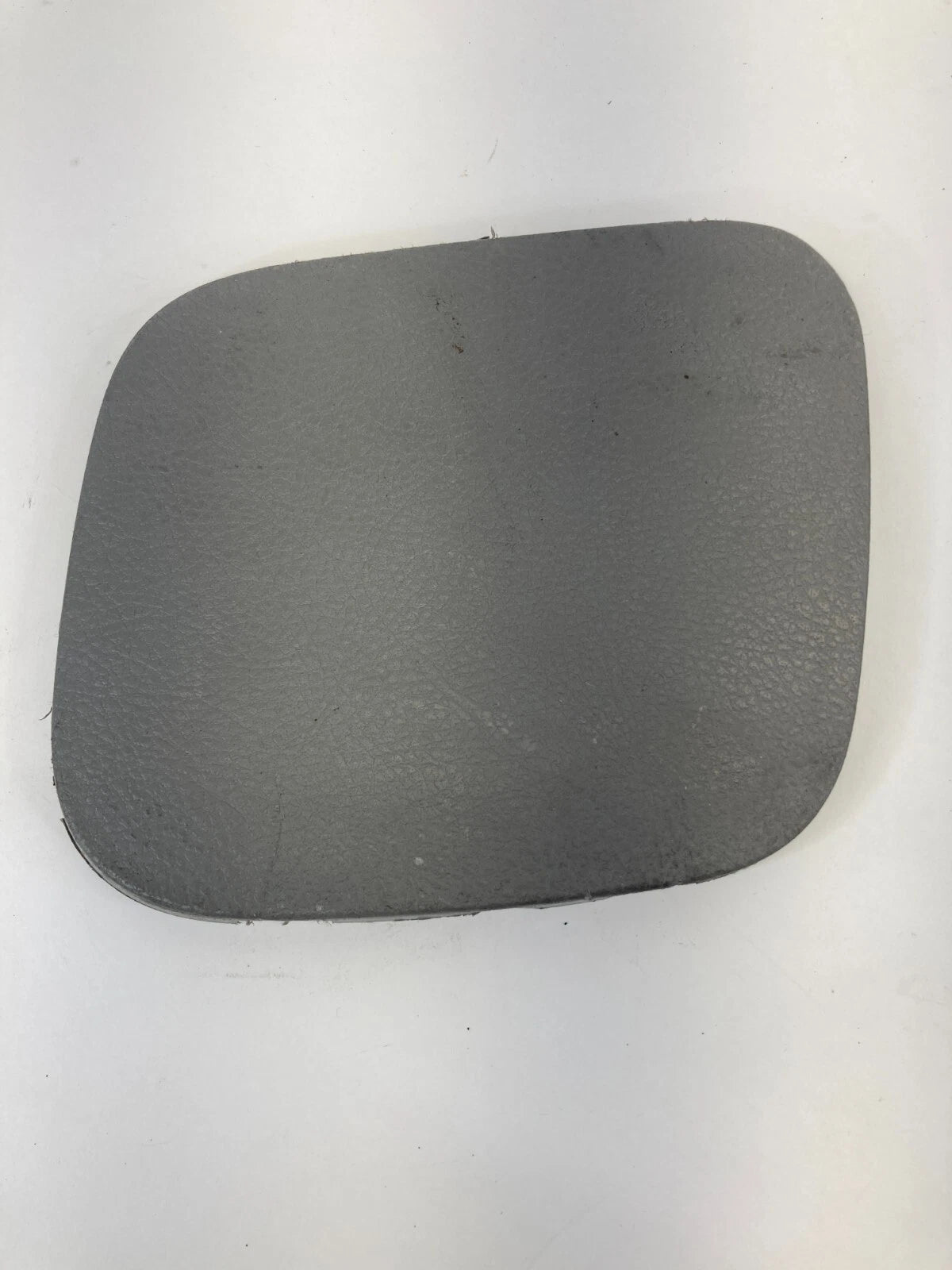 07-09 HYUNDAI SANTA FE REAR RIGHT BUMPER TAILGATE PANEL COVER TRIM 81788-2B000