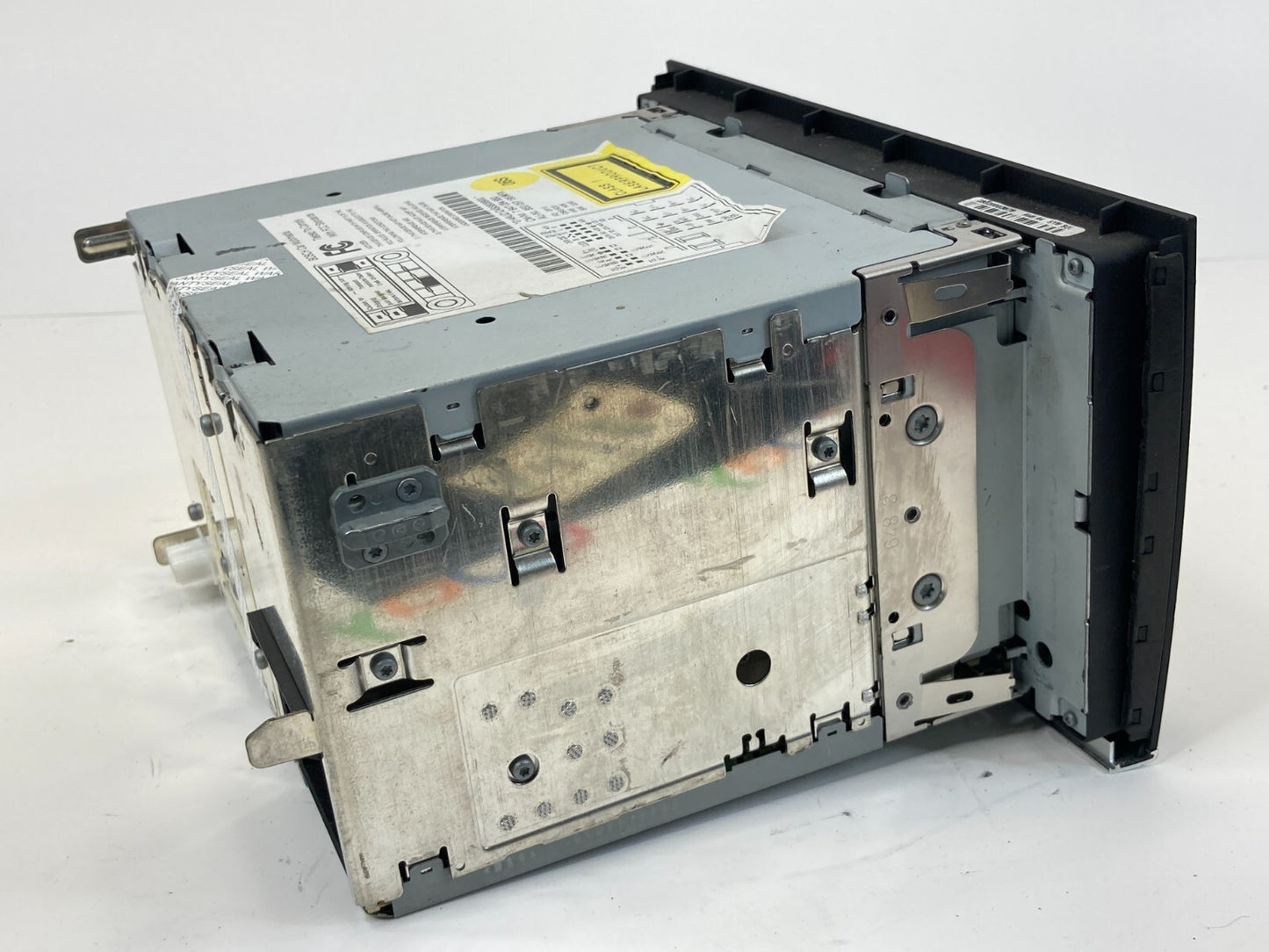 2004-2008 Audi A4/A4 Quattro AM/FM Radio Receiver CD Player 8E0-057-195-AF OEM