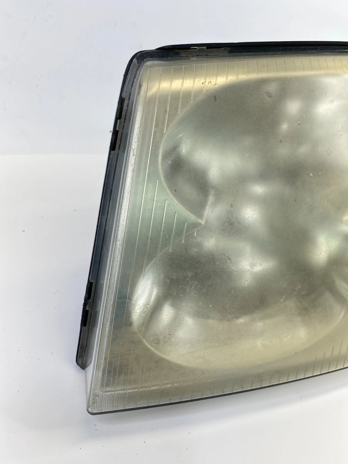 2002-2009 GMC ENVOY LEFT DRIVER SIDE HEADLIGHT HEADLAMP ASSEMBLY 15866071 OEM