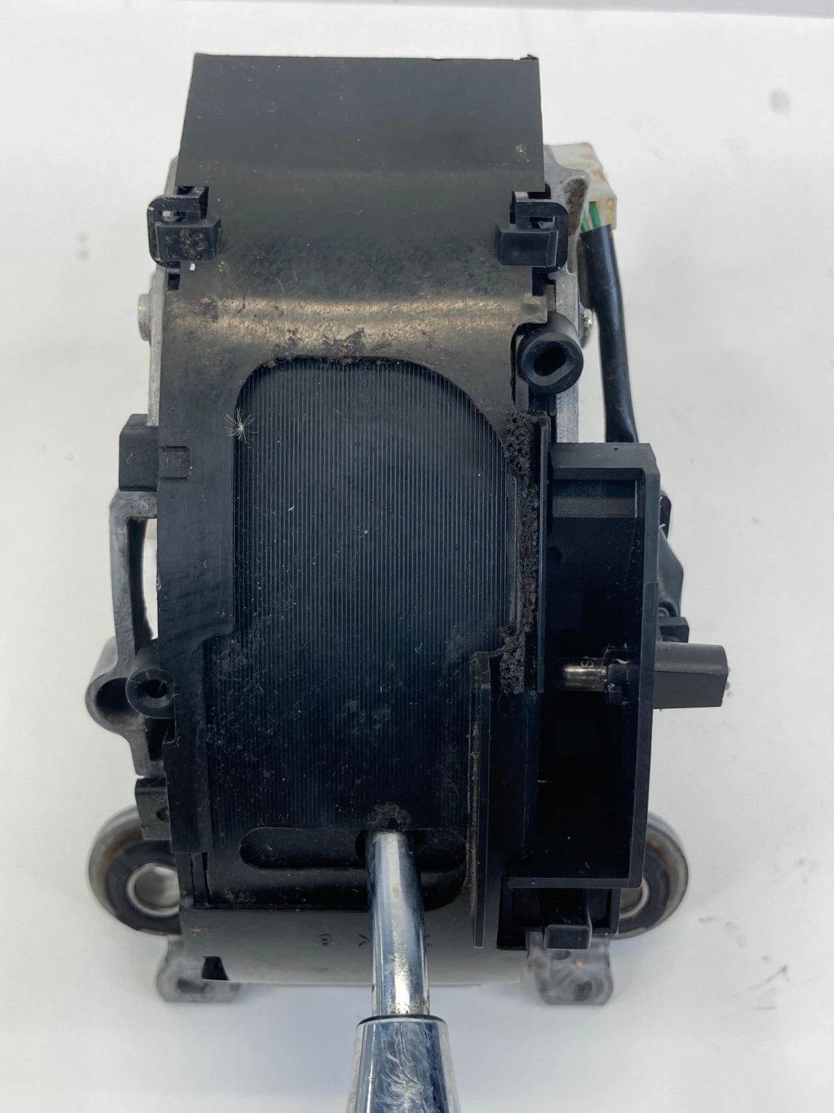 2004-2010 TOYOTA SIENNA AUTOMATIC GEAR SHIFTER SELECTOR LEVER ASSY OEM