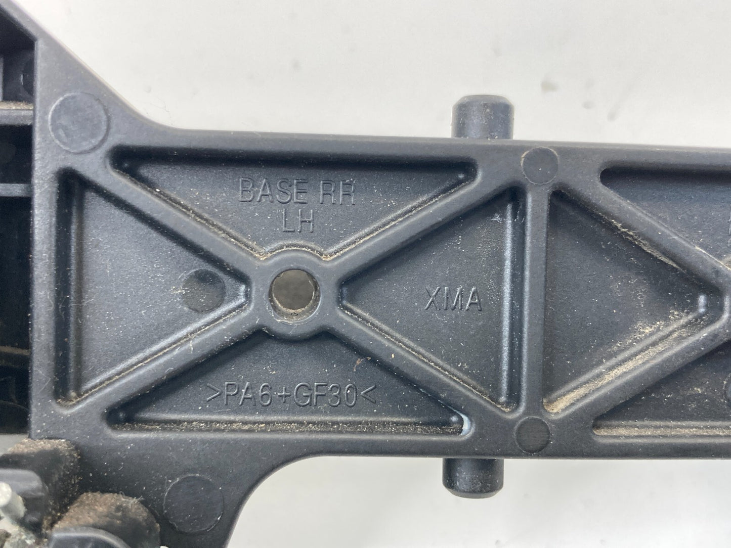 2011 12 13 14 2015 Kia Sorento Rear Left Driver Exterior Door Handle Assembly