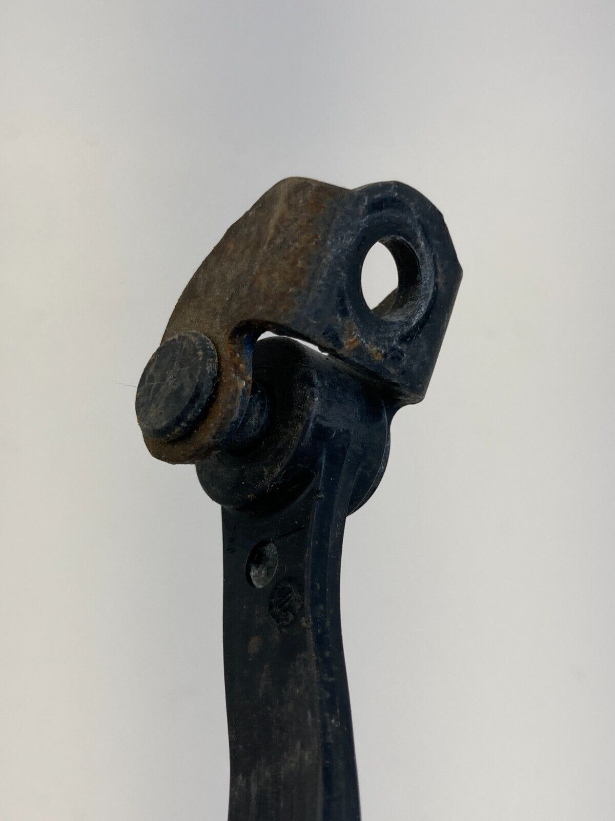 2006-2011 Ford Focus Sedan Door Check Stop Stopper Detent 6S4AA23500