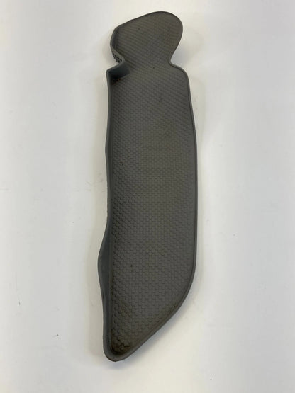 05-07 VOLKSWAGEN JETTA FRONT RIGHT DOOR PANEL INSERT MAT RUBBER 1K4-868-134 OEM