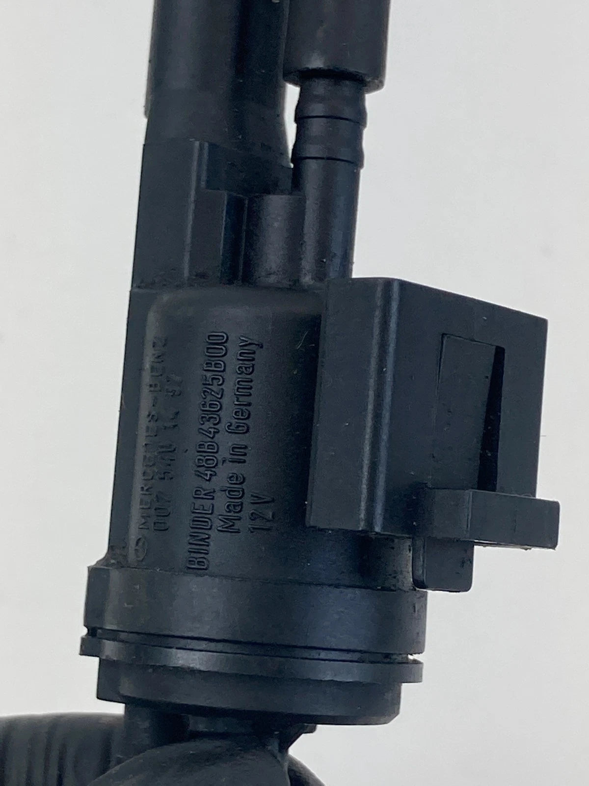 1998-2002 MERCEDES-BENZ E430 EGR VACUUM SOLENOID VALVE 002-540-14-97 OEM