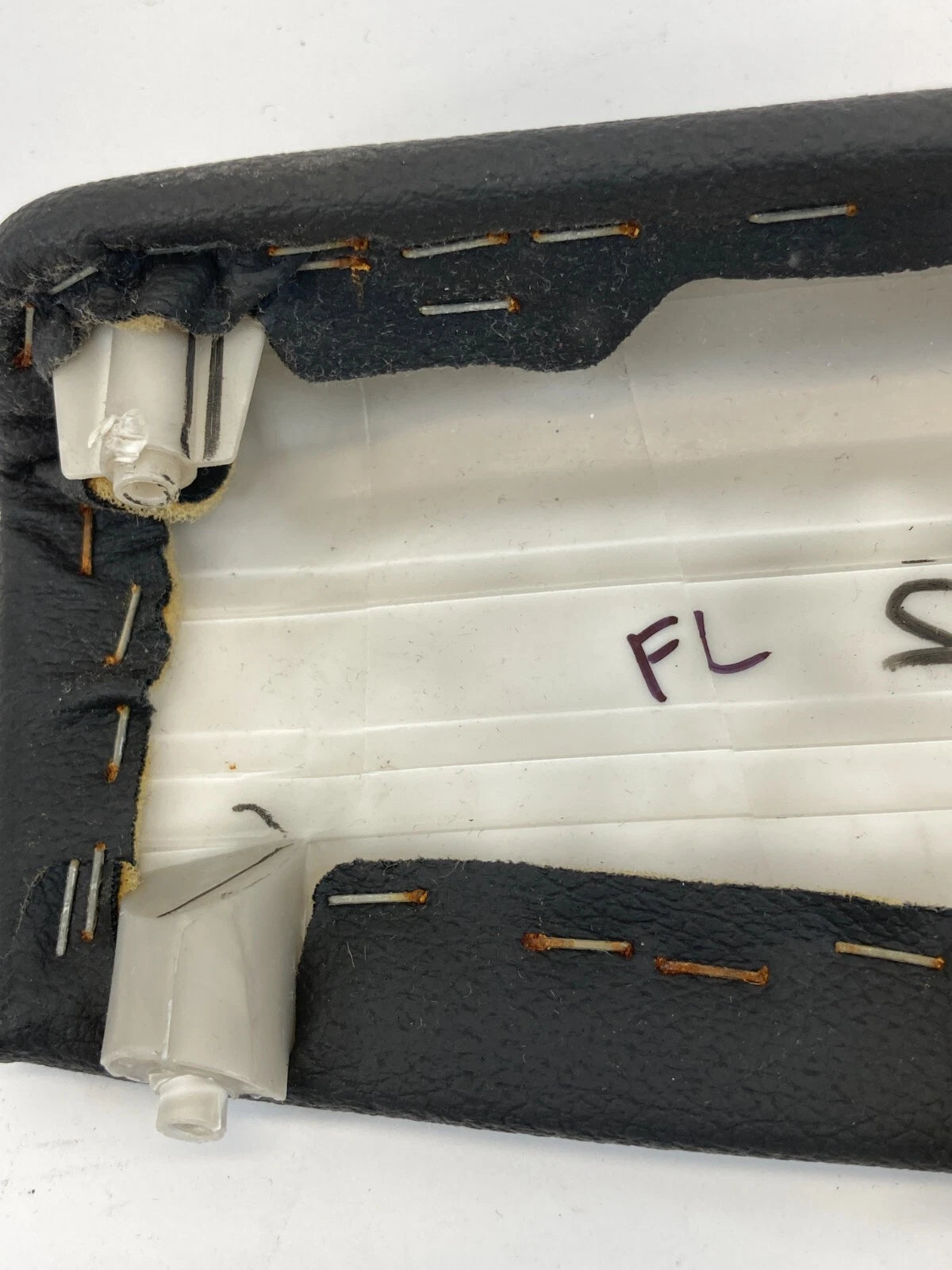2011-2014 CHEVROLET CRUZE FRONT LEFT DRIVER SIDE INTERIOR DOOR PANEL ARMREST OEM