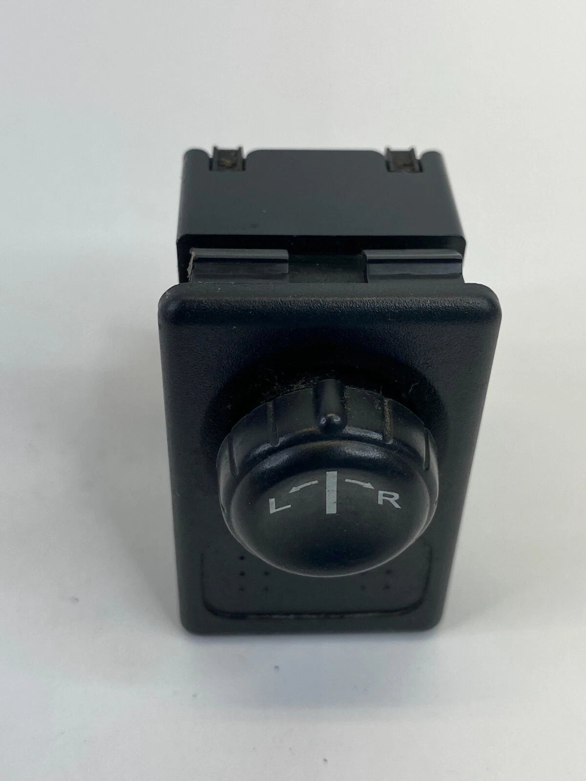 2000-2006 NISSAN SENTRA FRONT LEFT SIDE DASH POWER MIRROR CONTROL SWITCH OEM