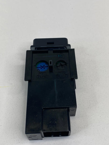 1992-1996 TOYOTA CAMRY REAR WINDSHIELD DEFROSTER CONTROL BUTTON SWITCH ASSEMBLY