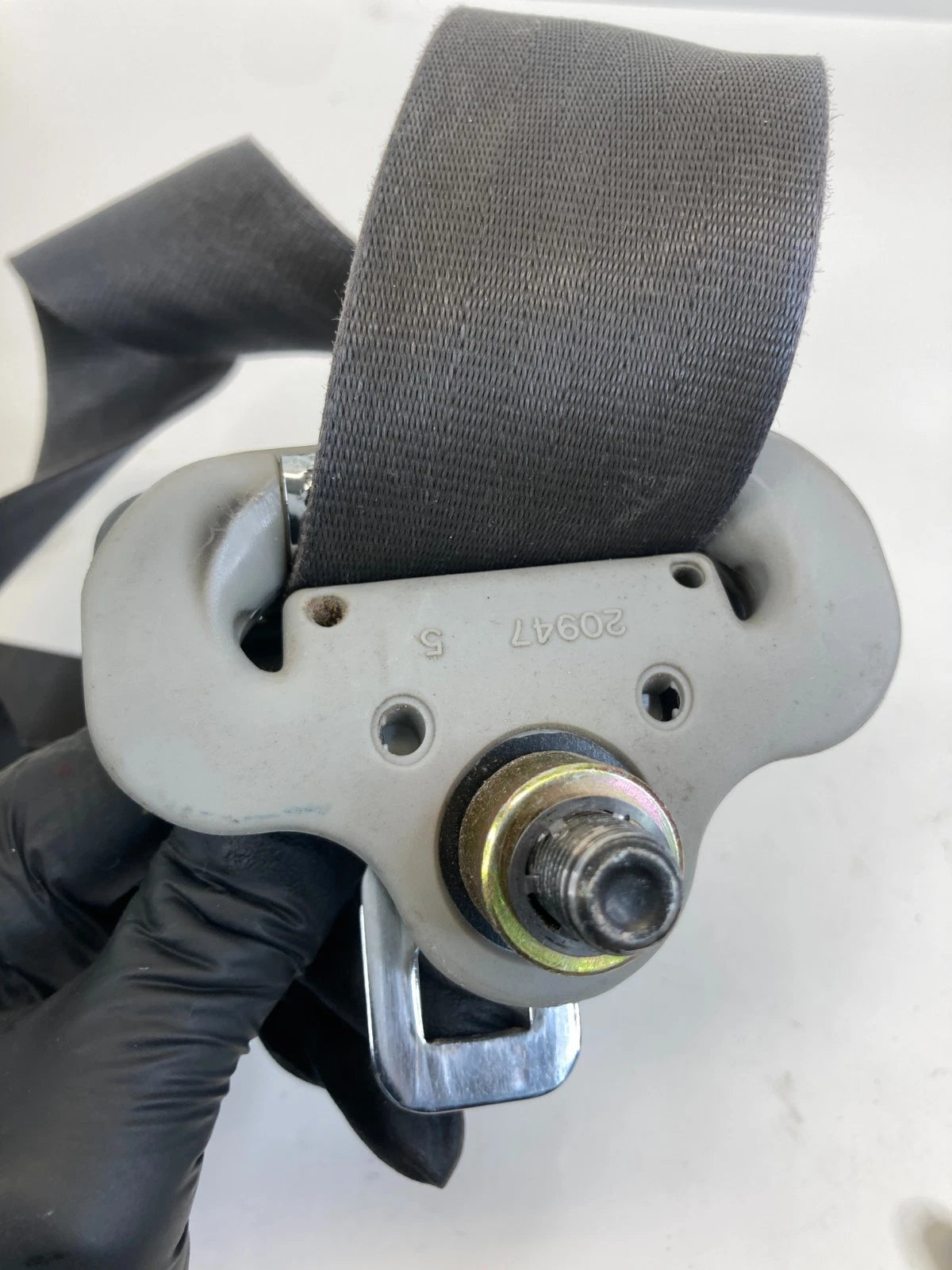 2005-2010 HONDA ODYSSEY FRONT LH LEFT DRIVER SIDE SEAT BELT RETRACTOR OEM