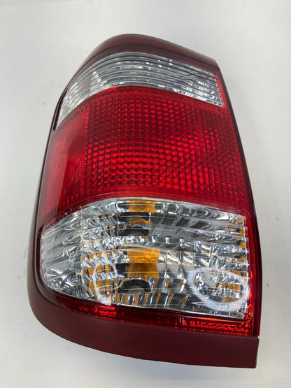 1999-2004 NISSAN PATHFINDER REAR RIGHT PASSENGER SIDE TAILLIGHT TAIL LIGHT LAMP