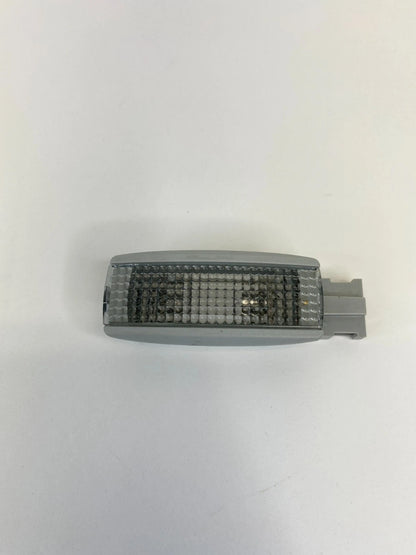 1998-2005 VOLKSWAGEN PASSAT RIGHT SUNVISOR LAMP SUN VISOR VANITY LIGHT 3B0947113
