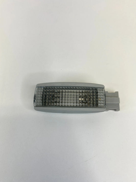 1998-2005 VOLKSWAGEN PASSAT RIGHT SUNVISOR LAMP SUN VISOR VANITY LIGHT 3B0947113