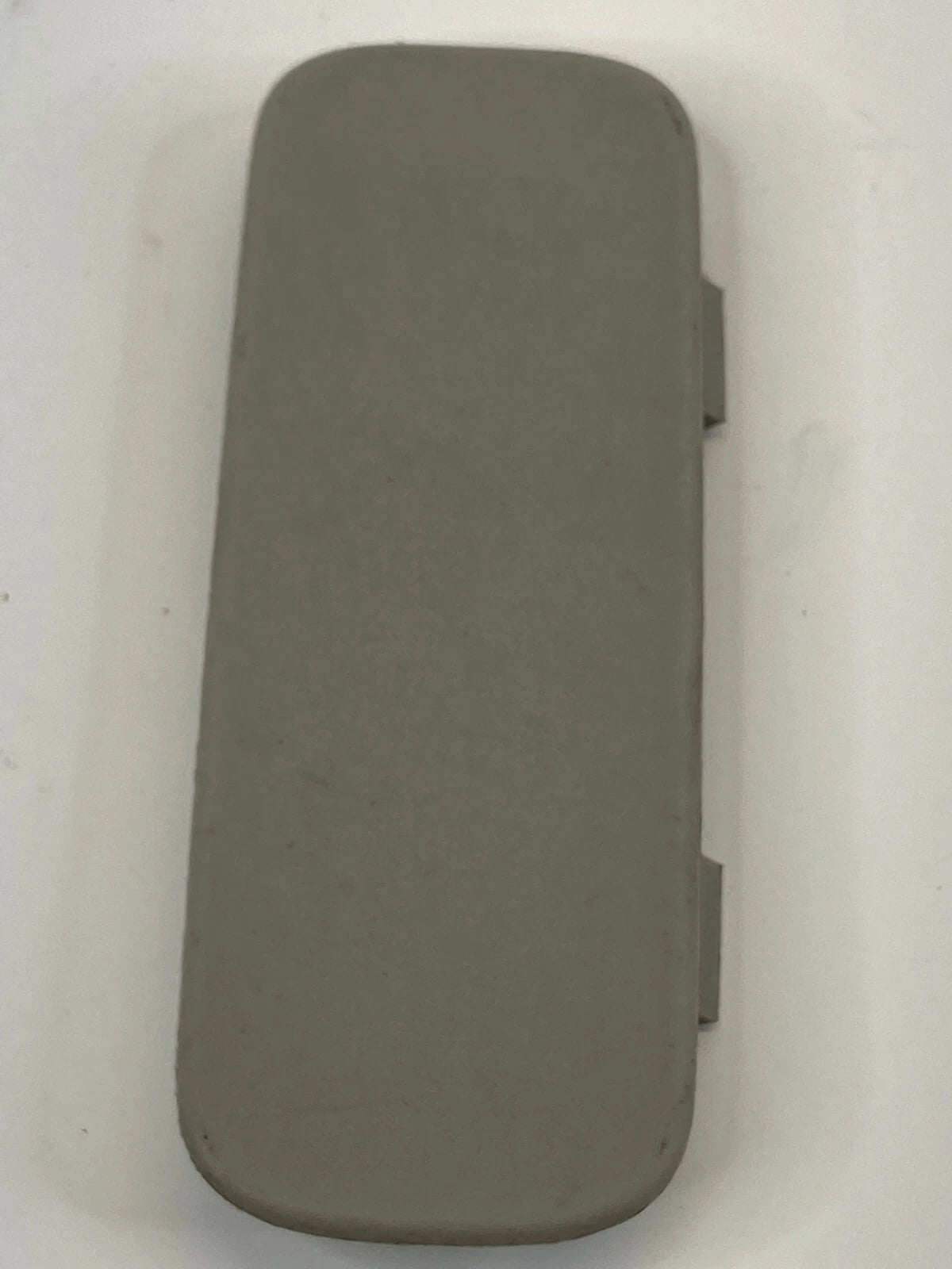2009 2010 VOLKSWAGEN ROUTAN FRONT RIGHT INTERIOR DOOR PANEL SCREW TRIM COVER OEM