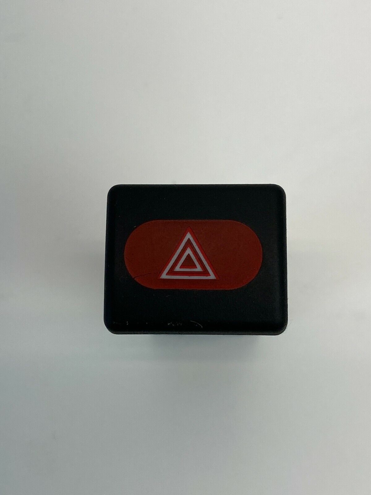 03 04 Land Rover Discovery Hazard Warning Light Control Switch Button YUG000730P