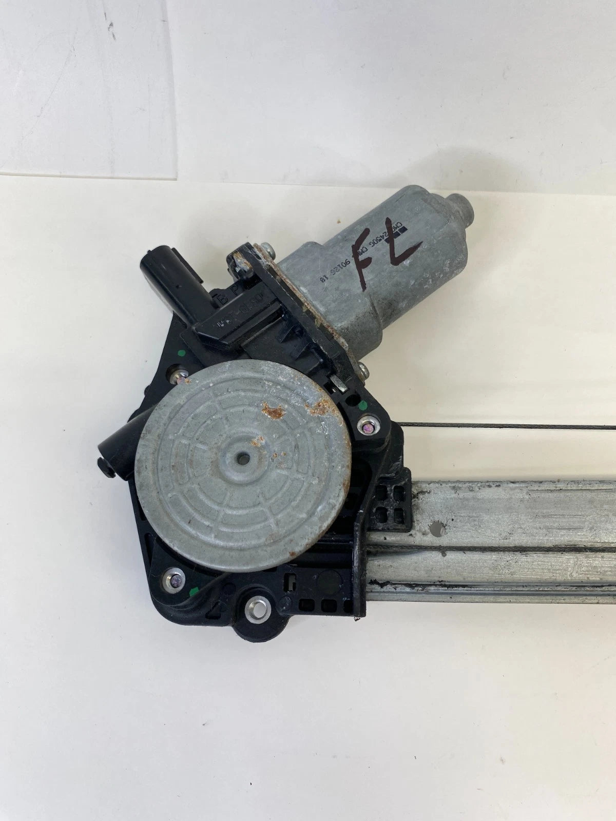 2007-2011 HONDA CR-V CRV FRONT LEFT DRIVER DOOR WINDOW MOTOR W/ REGULATOR OEM