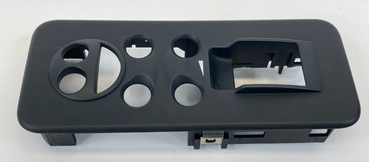 06-09 LAND ROVER RANGE ROVER SPORT REAR RIGHT DOOR WINDOW SWITCH BEZEL TRIM OEM