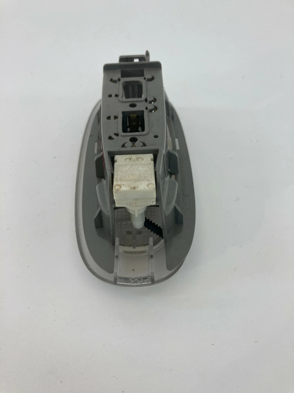 2003-2008 ISUZU ASCENDER REAR LEFT ROOF 3RD ROW DOME MAP LIGHT LAMP 15167304 OEM