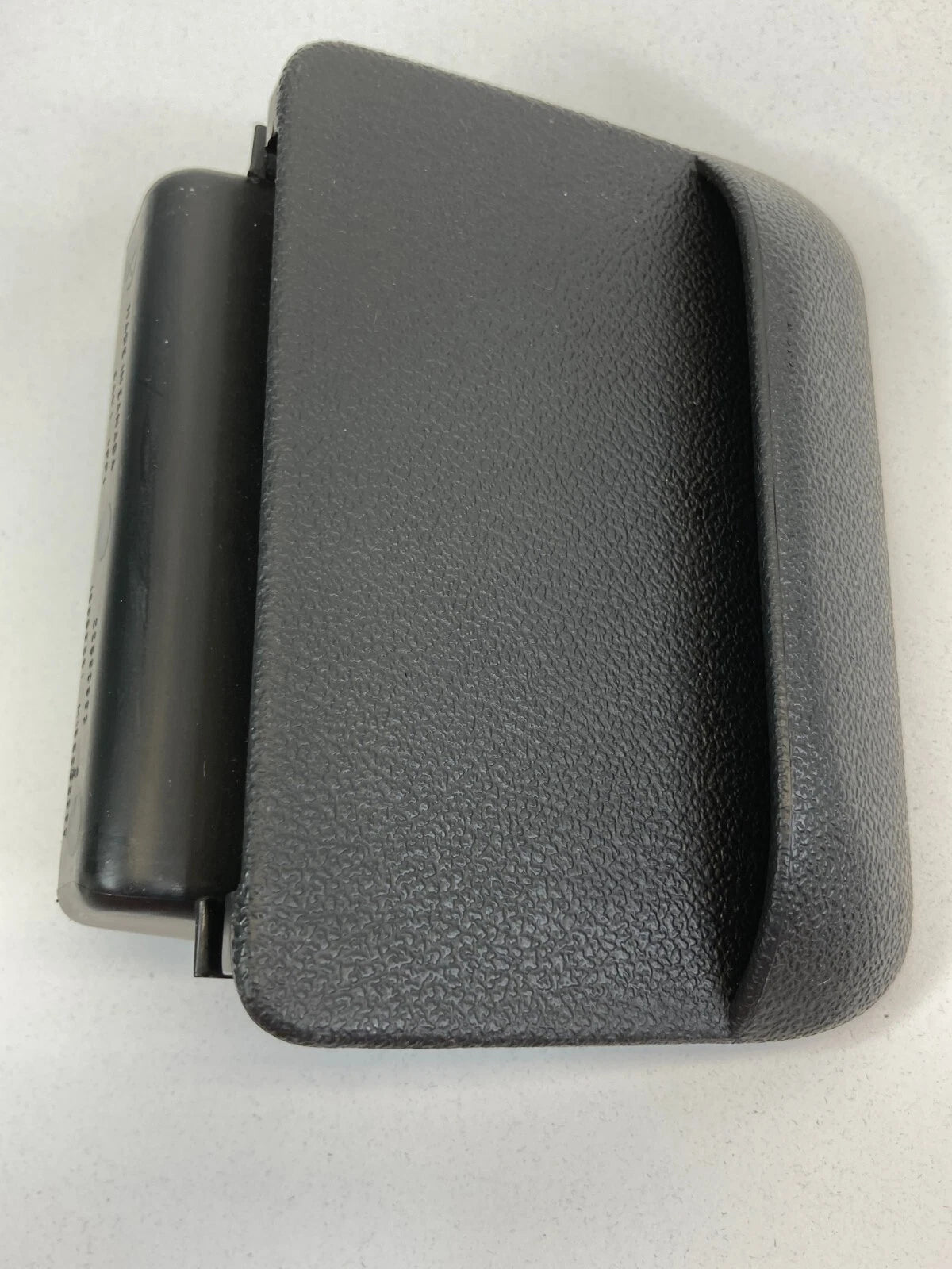 2005-2010 PONTIAC G6 FRONT LEFT SIDE DASH COIN ASHTRAY ASH TRAY PANEL 22630693