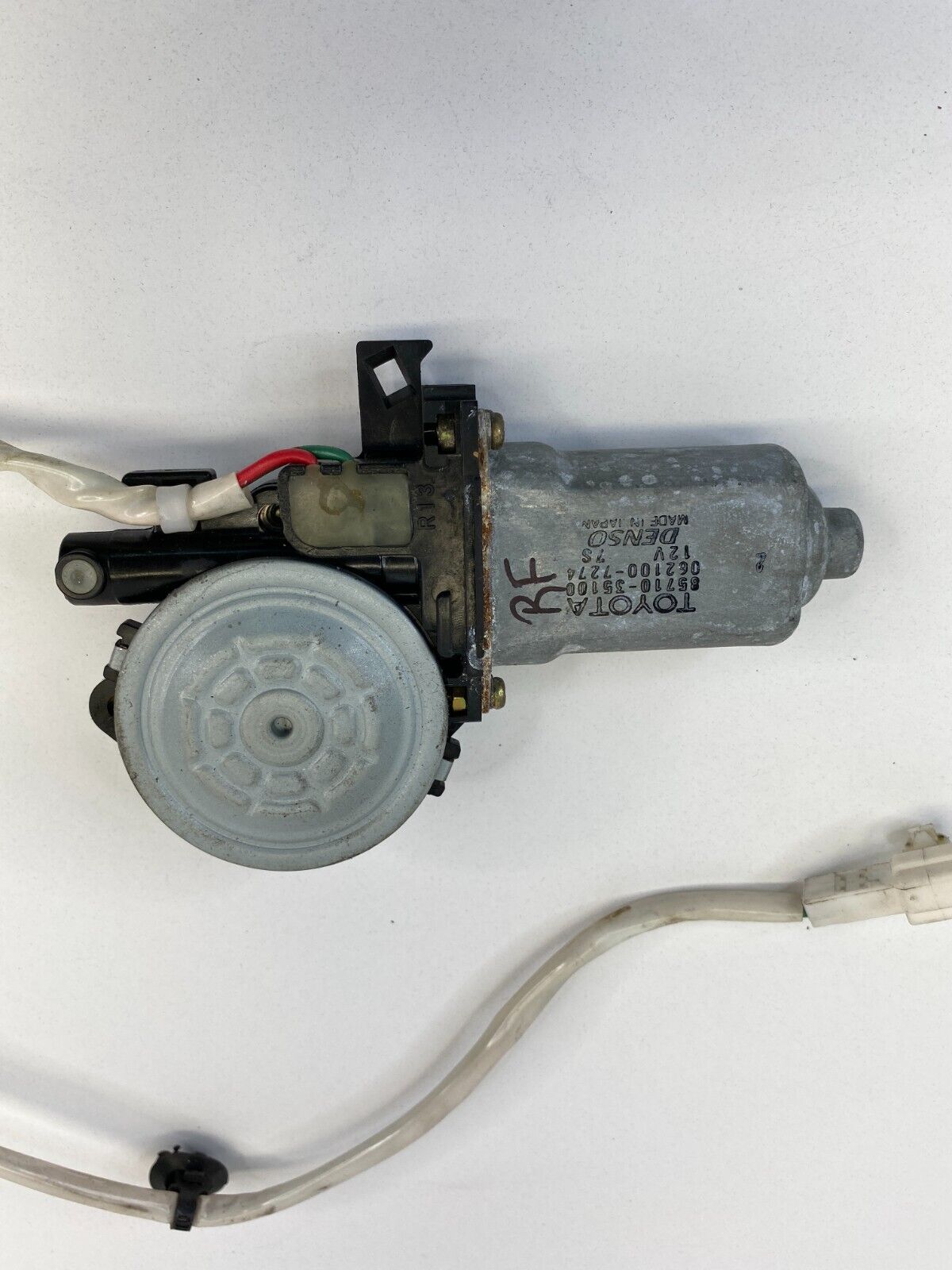 1996-1998 Toyota 4Runner Front Right Side Door Power Window Motor 85710-35100