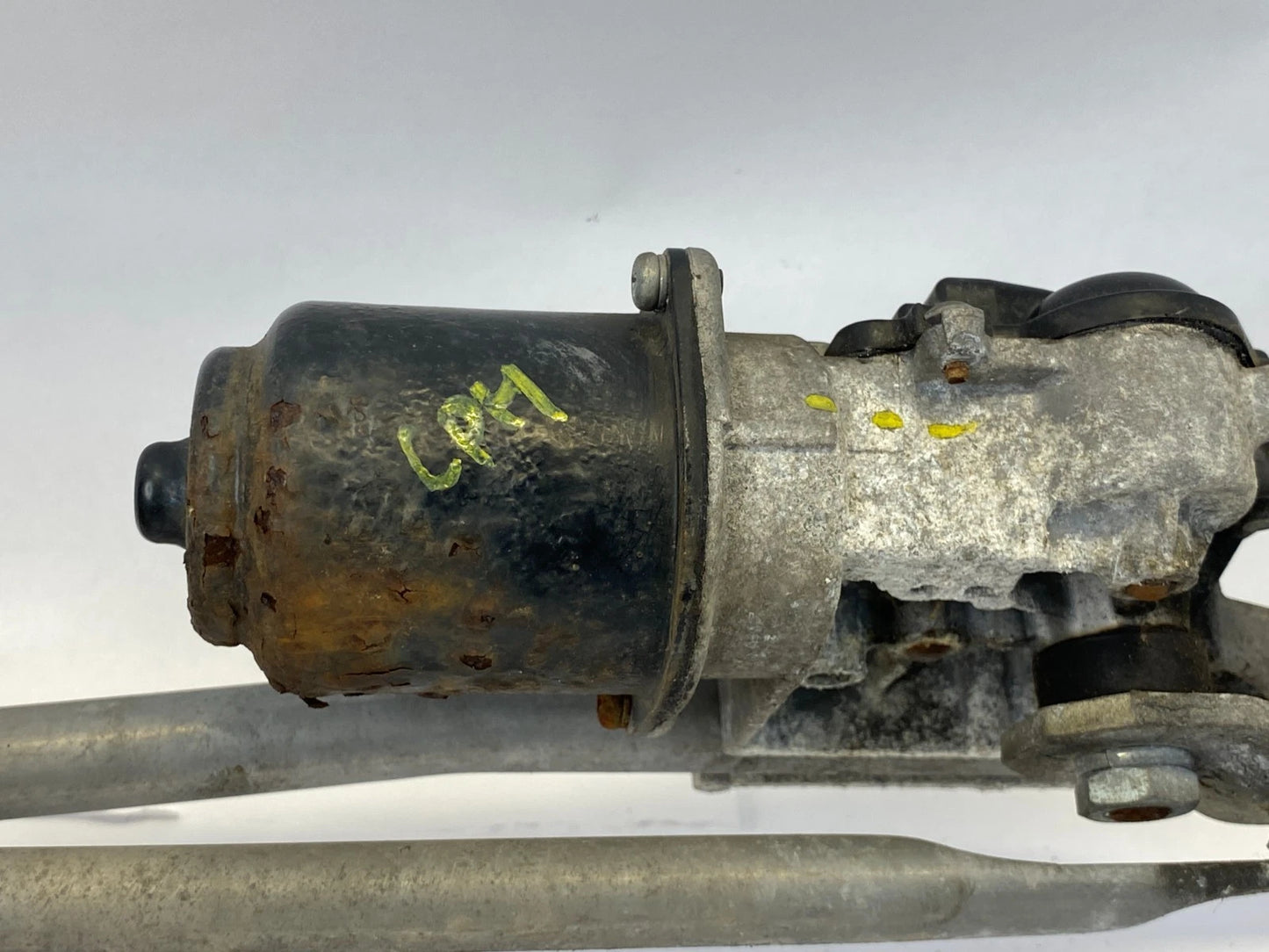 2003-2011 HONDA ELEMENT FRONT WINDSHIELD WIPER MOTOR W/ LINKAGE OEM