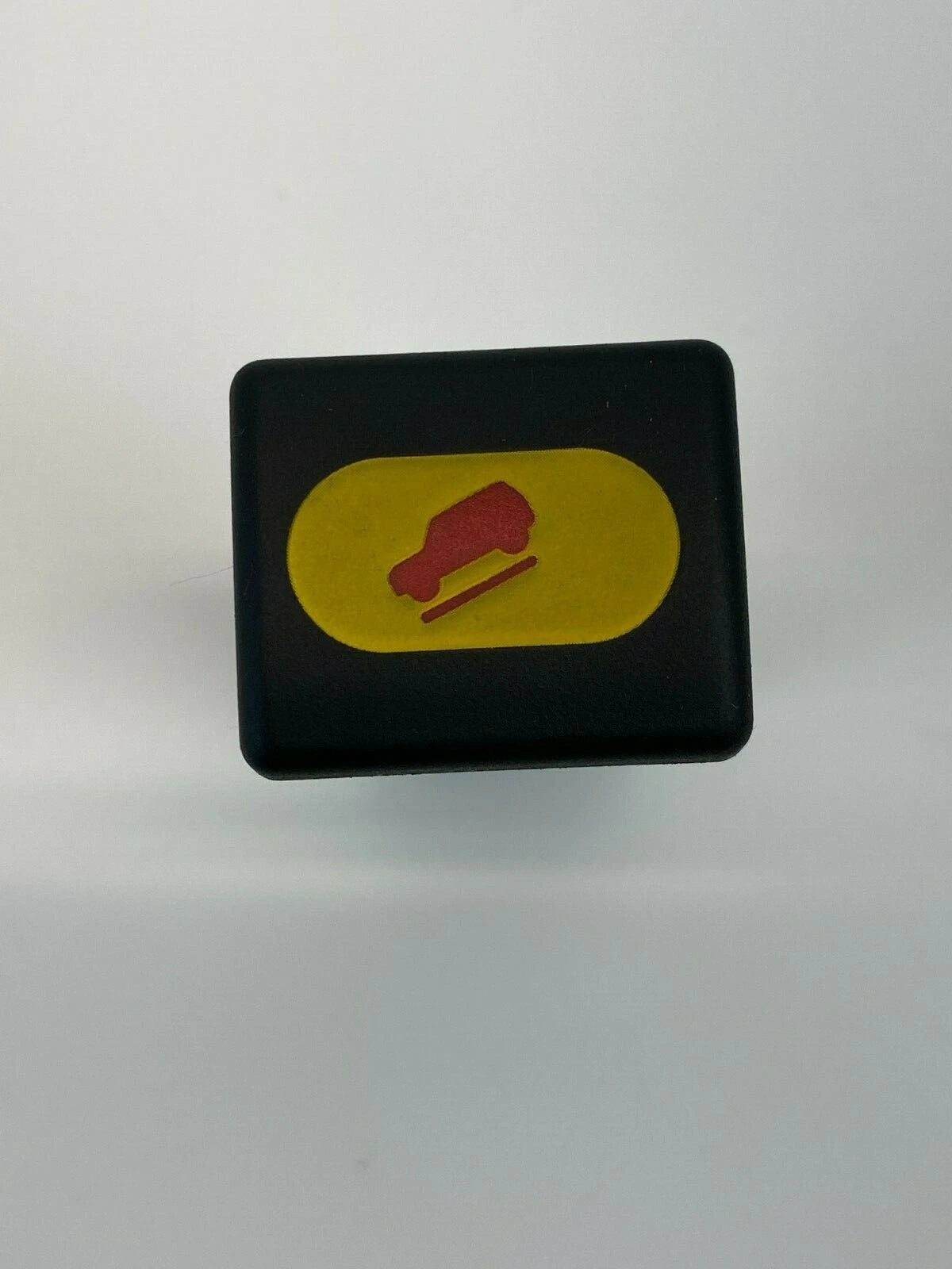 2003 2004 LAND ROVER DISCOVERY HILL DESCENT CONTROL SWITCH BUTTON YUG000740PUY