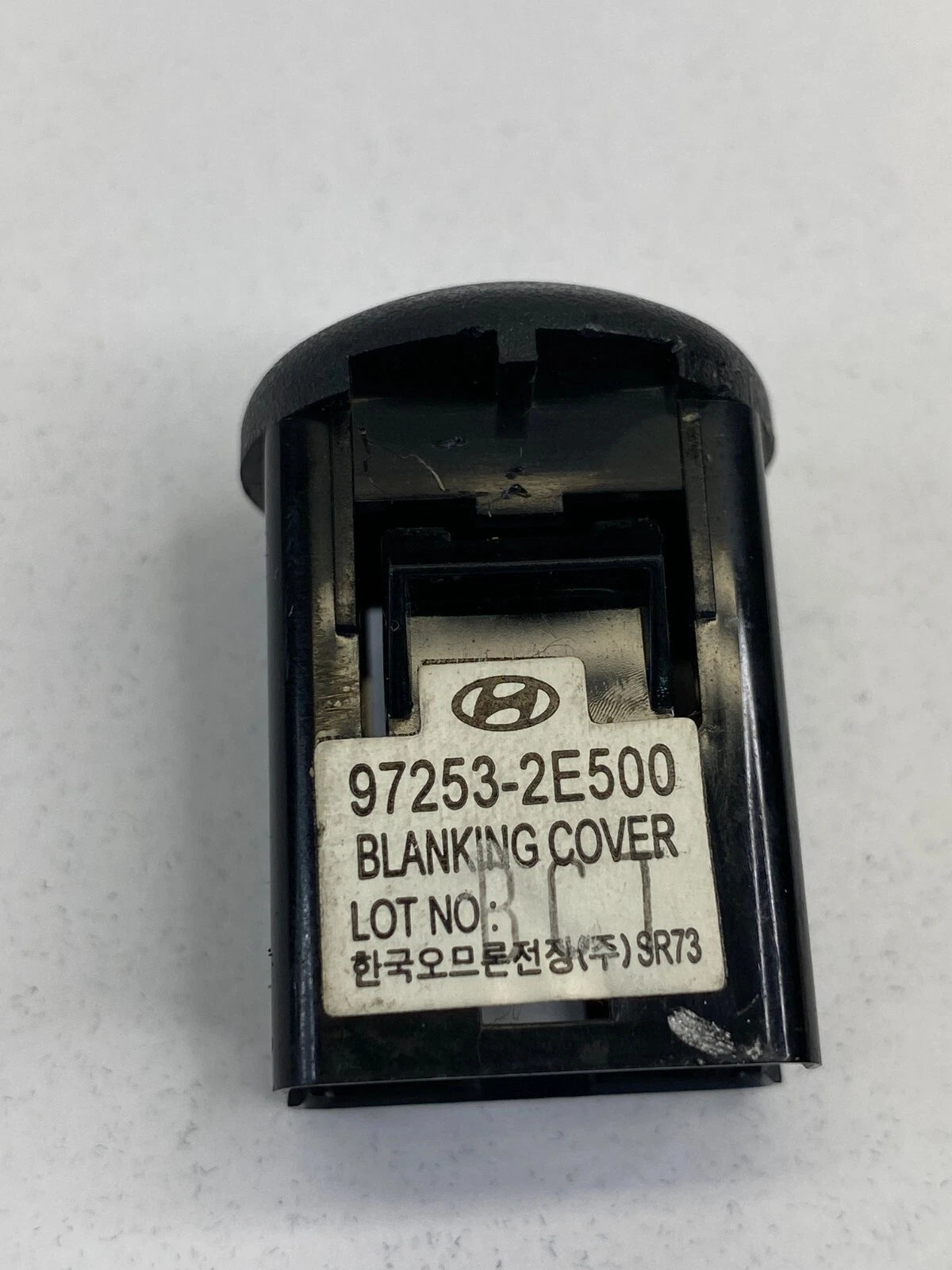 2005-2010 KIA SPORTAGE DASH BLANKING COVER SENSOR BEZEL TRIM 97253-2E500 OEM