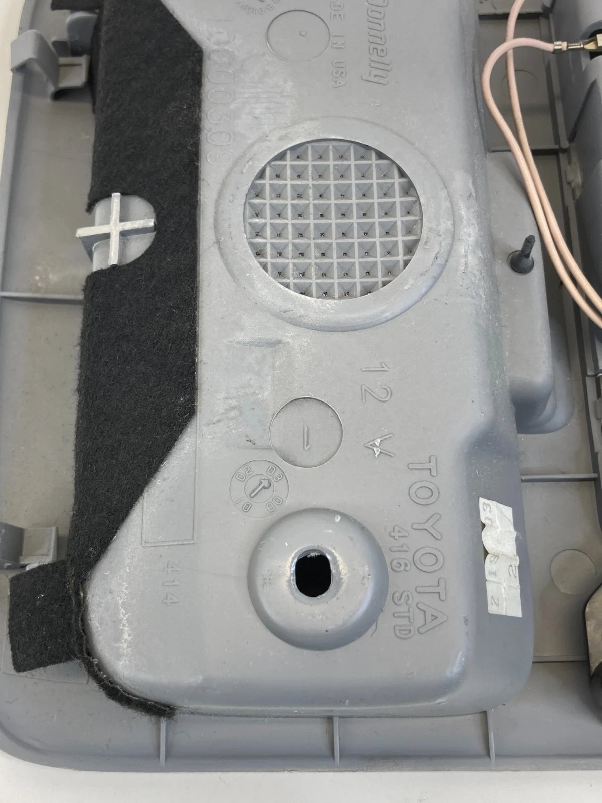 2001-2003 TOYOTA RAV4 OVERHEAD ROOF DOME MAP LIGHT READING LAMP WITHOUT SUNROOF