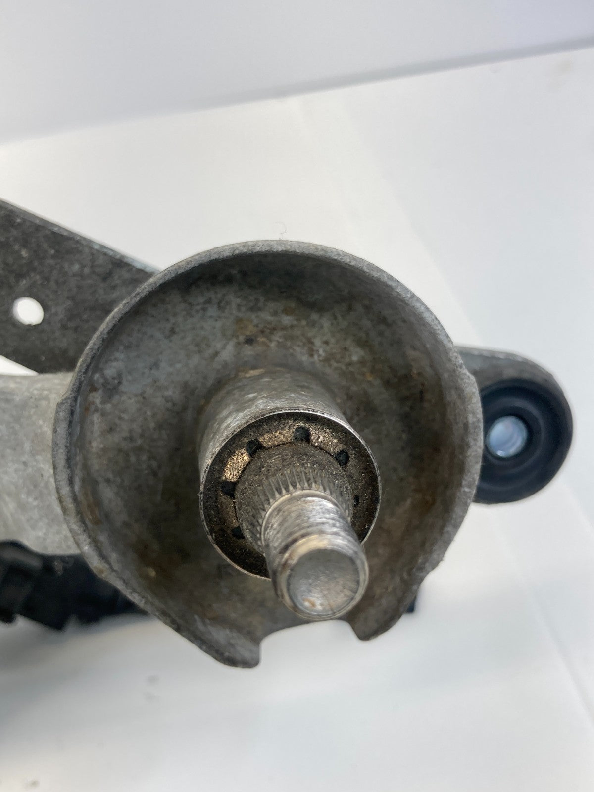 12-17 Hyundai Accent Front Windshield Wiper Linkage & Wiper Motor 98110-1R000