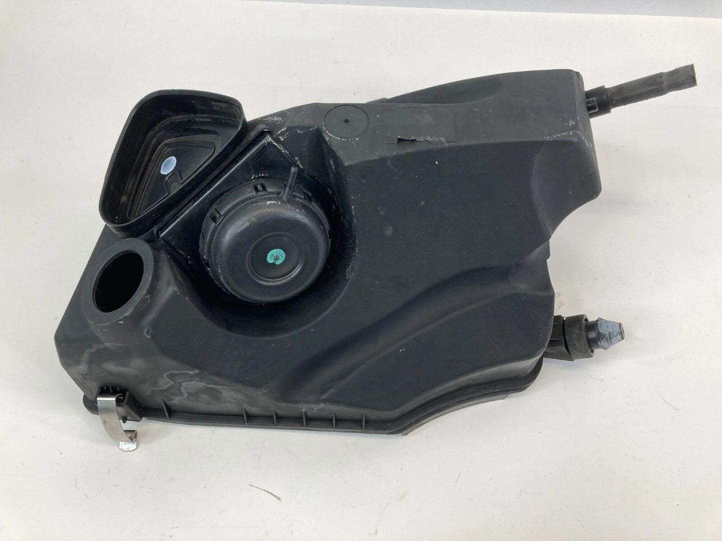 06-11 AUDI A6 05-08 A6QUATTRO 3.2L AIR INTAKE CLEANER FILTER BOX COVER 4F0133835