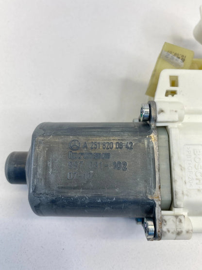 2006-2012 MERCEDES-BENZ R350 FRONT RIGHT SIDE DOOR POWER WINDOW MOTOR 2518200842