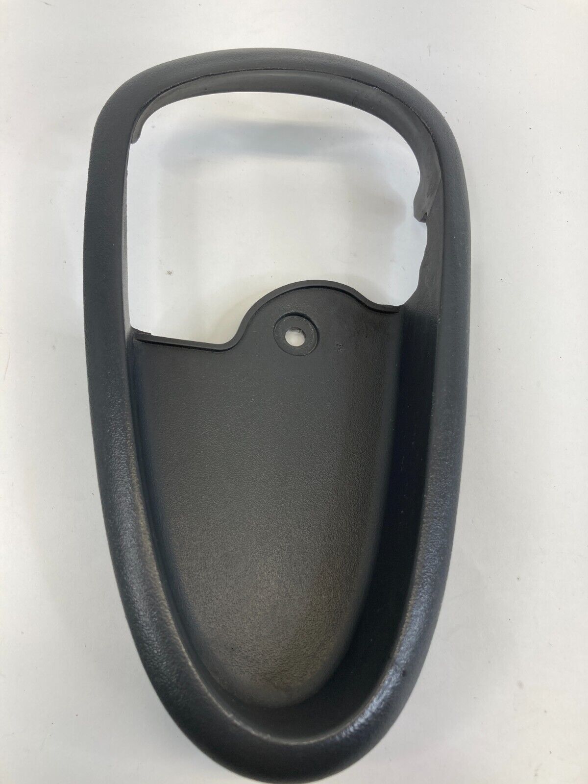 2001-2005 Pontiac Grand Am 4-DR Rear Left Inner Door Handle Bezel Trim 22617661