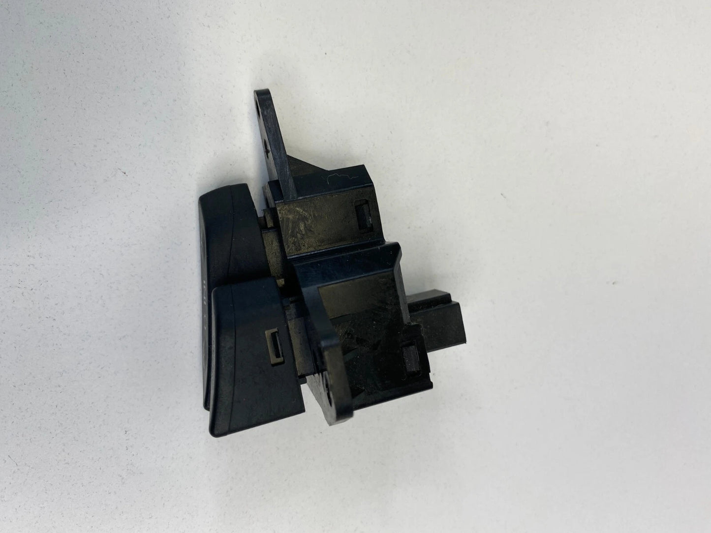 2004-2006 ACURA TL DASH PANEL INFORMATION SELECT CONTROL SWITCH BUTTON M24122