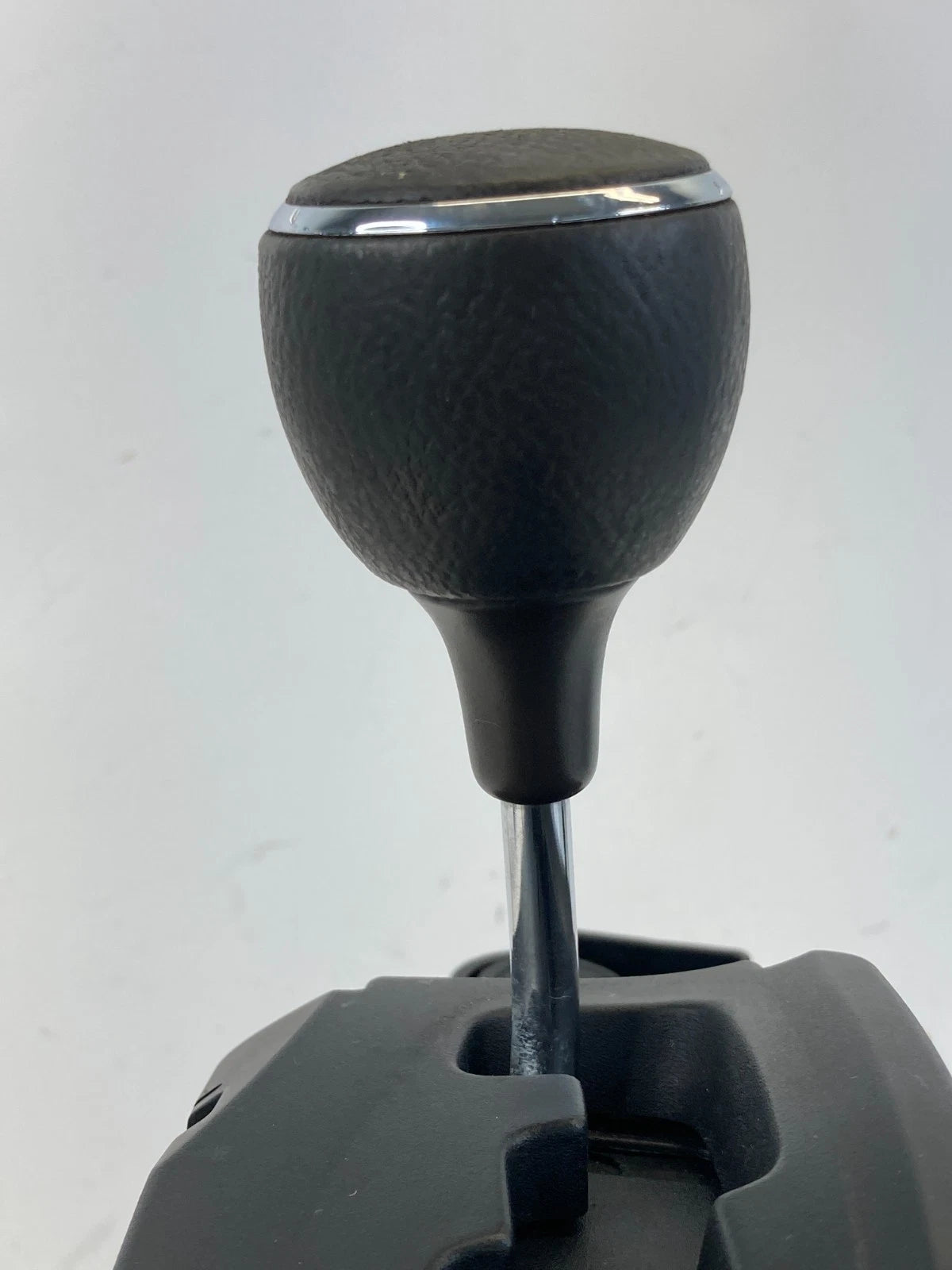 2011-2016 CHRYSLER TOWN & COUNTRY 3.6L AT GEAR SELECTOR SHIFT SHIFTER LEVER OEM