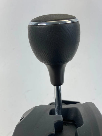 2011-2016 CHRYSLER TOWN & COUNTRY 3.6L AT GEAR SELECTOR SHIFT SHIFTER LEVER OEM