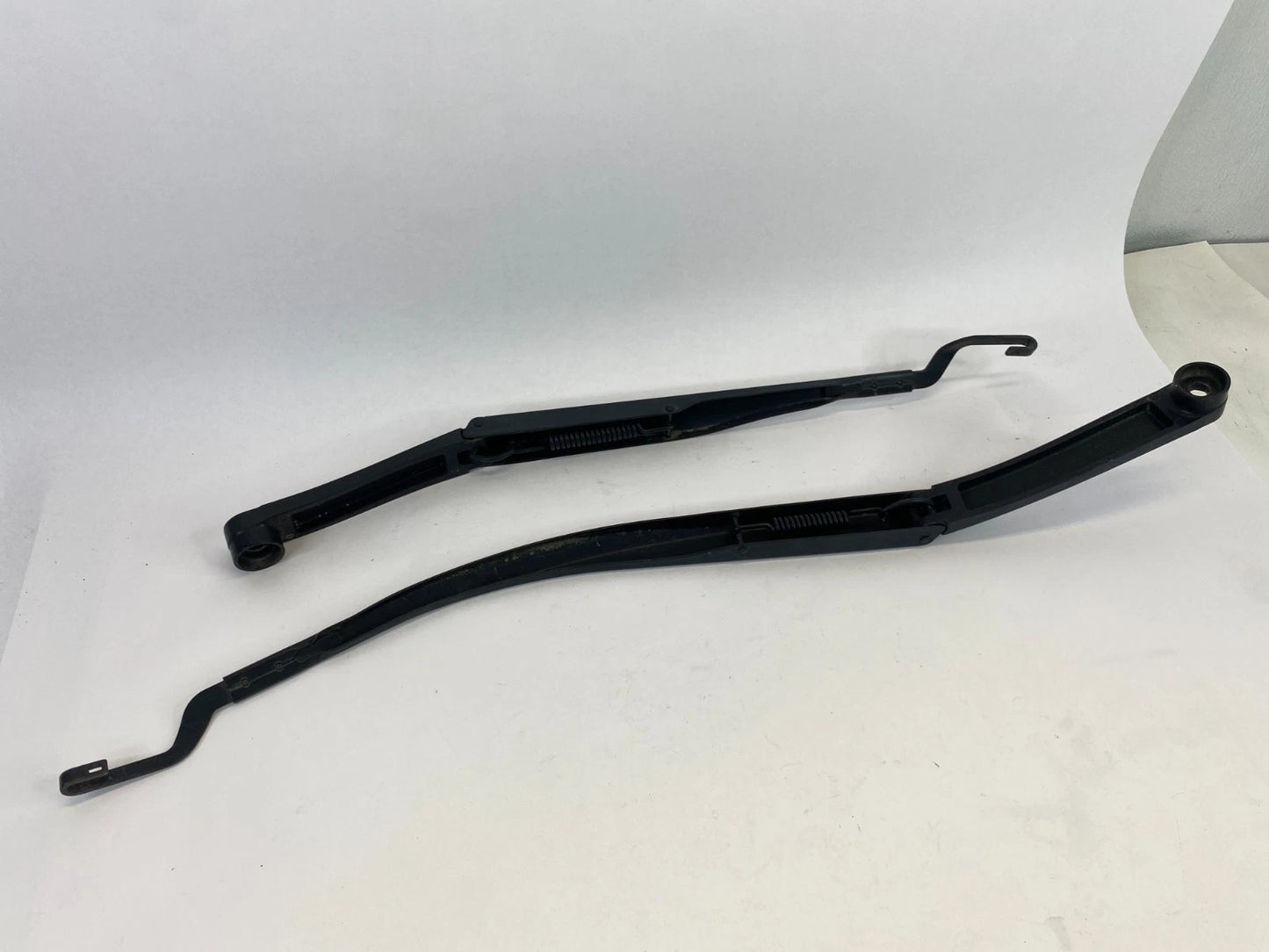 2011 2012 2013 2014 HYUNDAI SONATA HYBRID FRONT LEFT & RIGHT WIPER ARM PAIR OEM