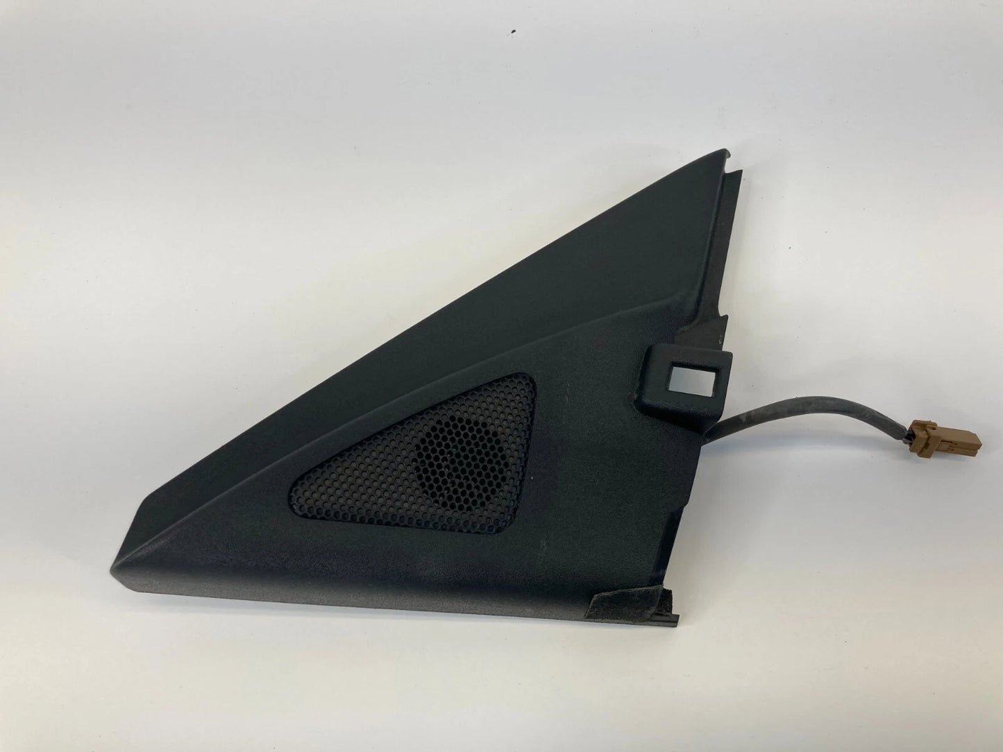 2007 2008 INFINITI G35 FRONT LEFT DOOR CORNER COVER TRIM W/ TWEETER 28149-JK10A