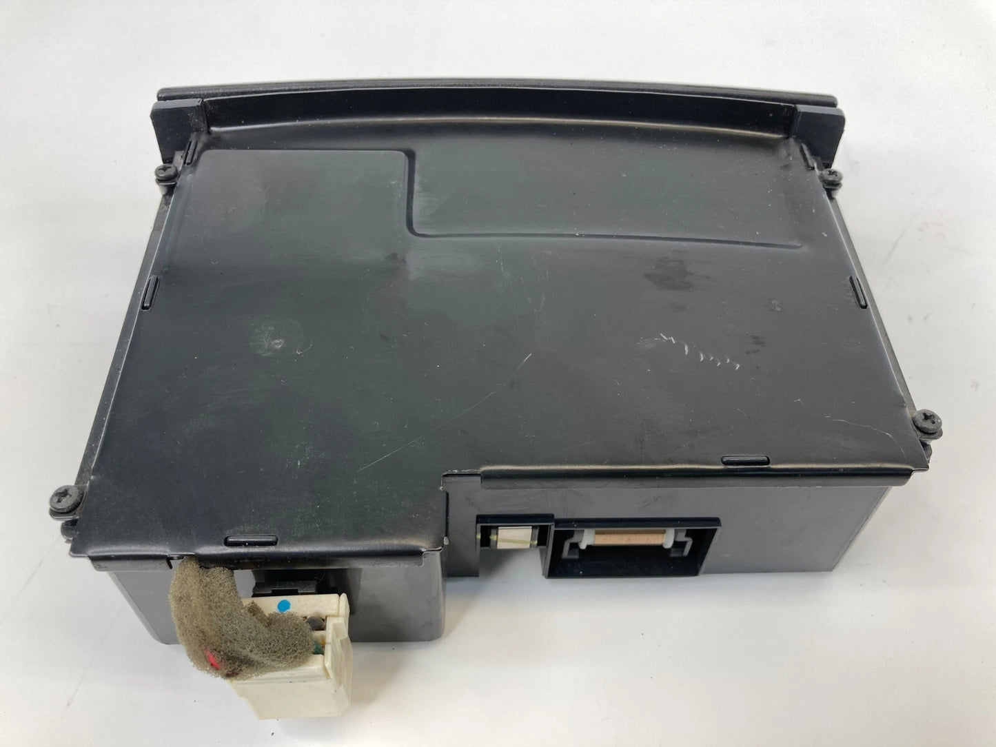 2003-2006 KIA SORENTO CENTER DASH ASHTRAY ASH TRAY COMPARTMENT 84550-3E000 OEM