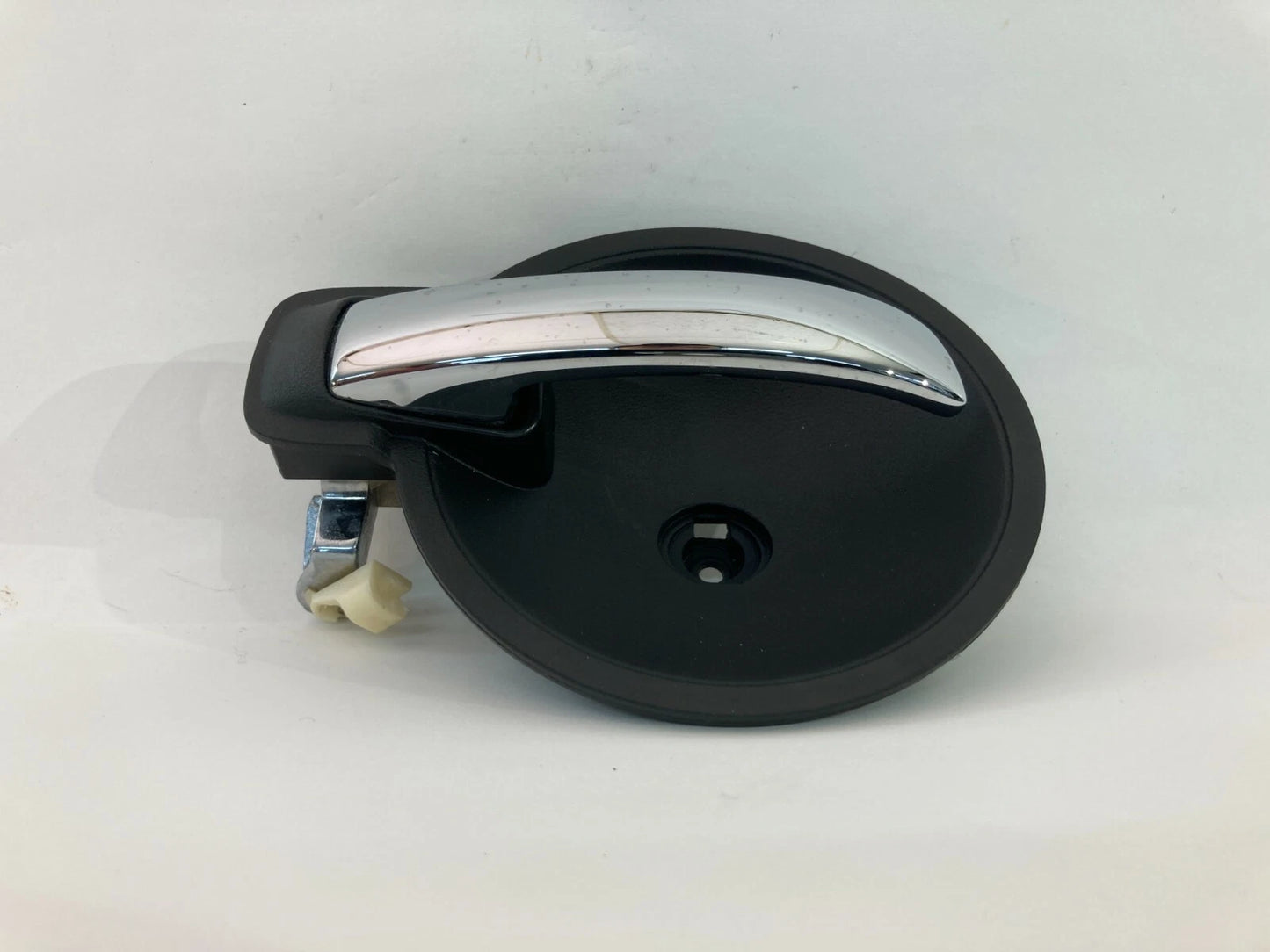 2006-2010 DODGE CHARGER FRONT OR REAR RIGHT PASSENGER SIDE INNER DOOR HANDLE OEM