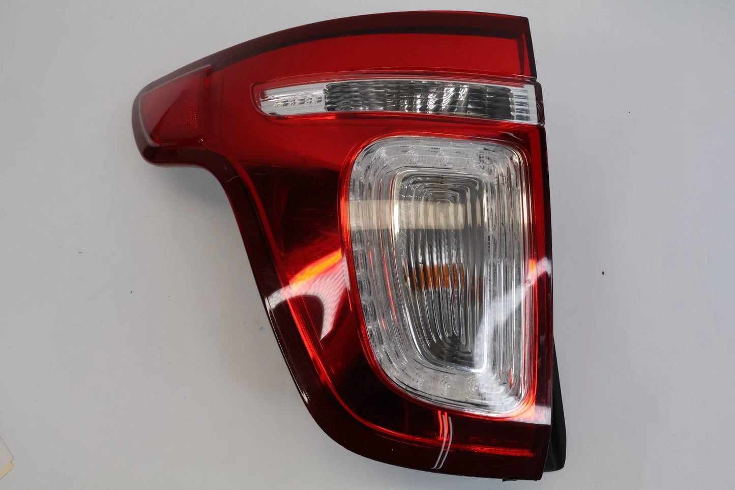 2011-2015 FORD EXPLORER REAR LEFT SIDE LED TAIL LIGHT LAMP ASSEMBLY OEM FACTORY