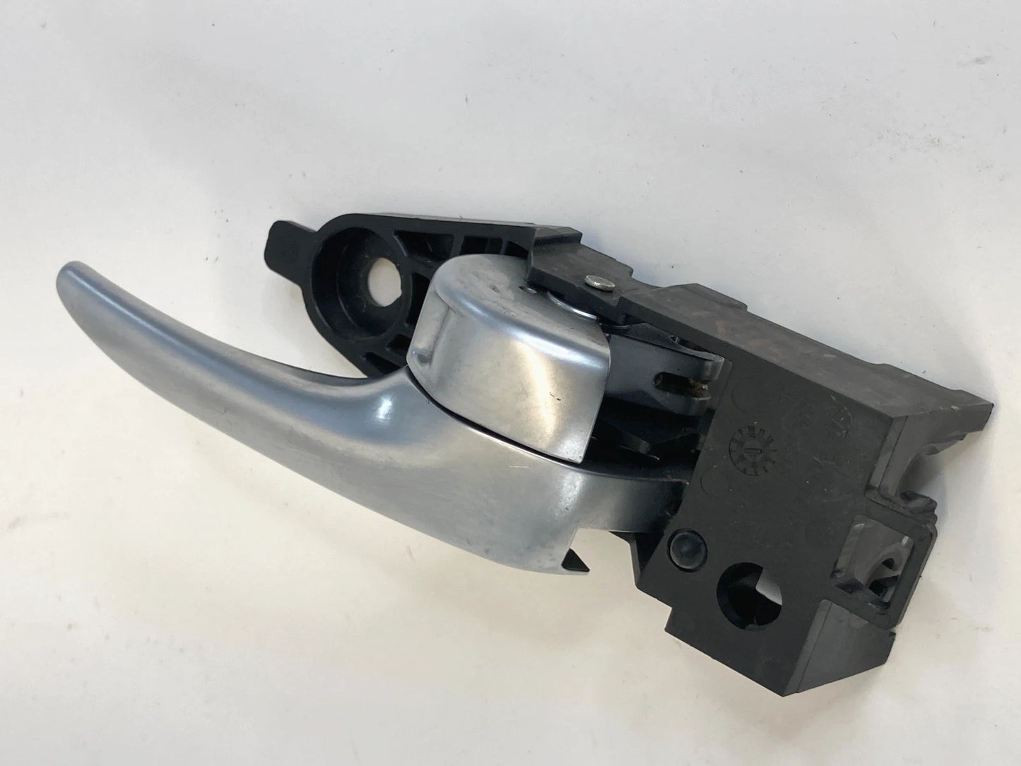 2013-2016 DODGE DART REAR RIGHT SIDE INTERIOR INNER DOOR HANDLE ASSY SILVER OEM