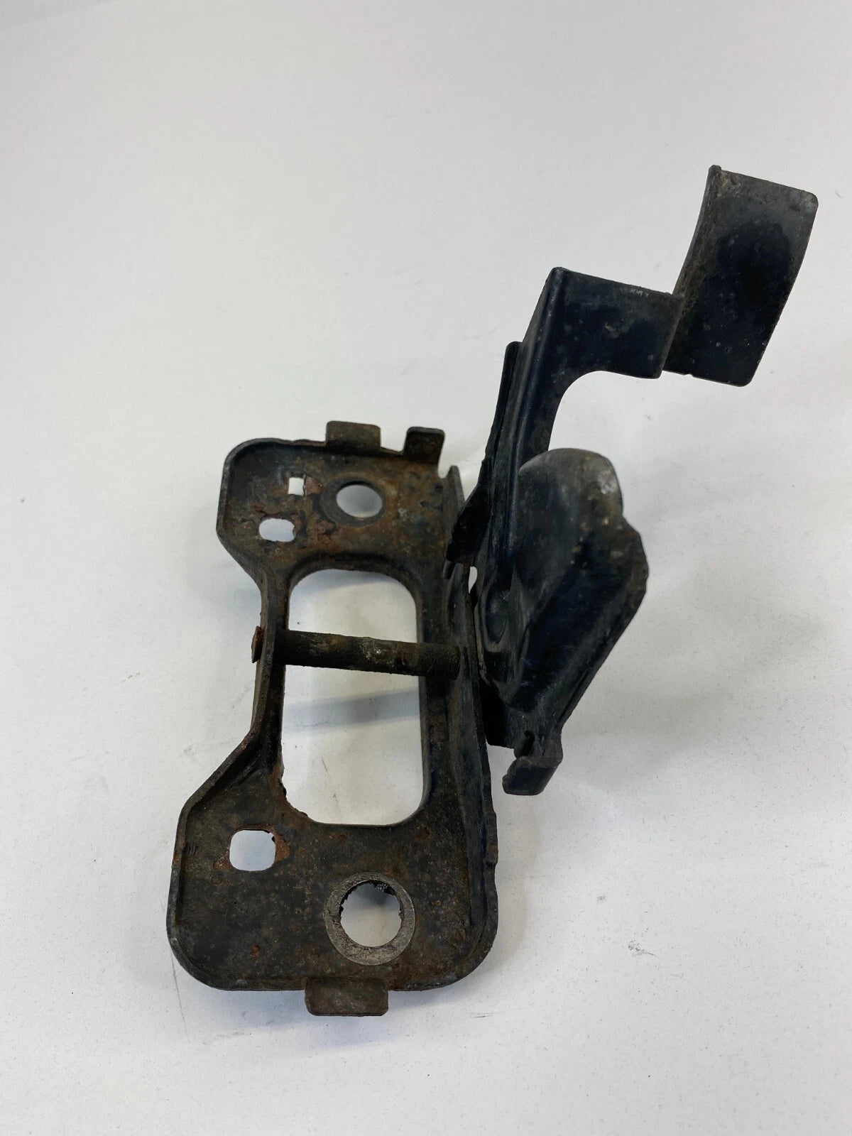 2008-2011 CHRYSLER TOWN & COUNTRY FRONT HOOD LOCK LATCH STRIKER ASSEMBLY OEM