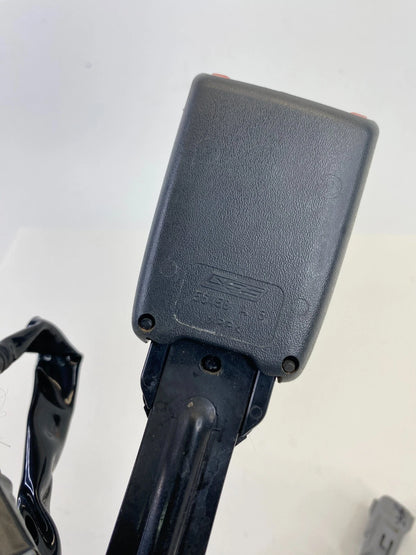 2005-2008 Pontiac Vibe Front Right Seat Belt Buckle 56458-A OEM