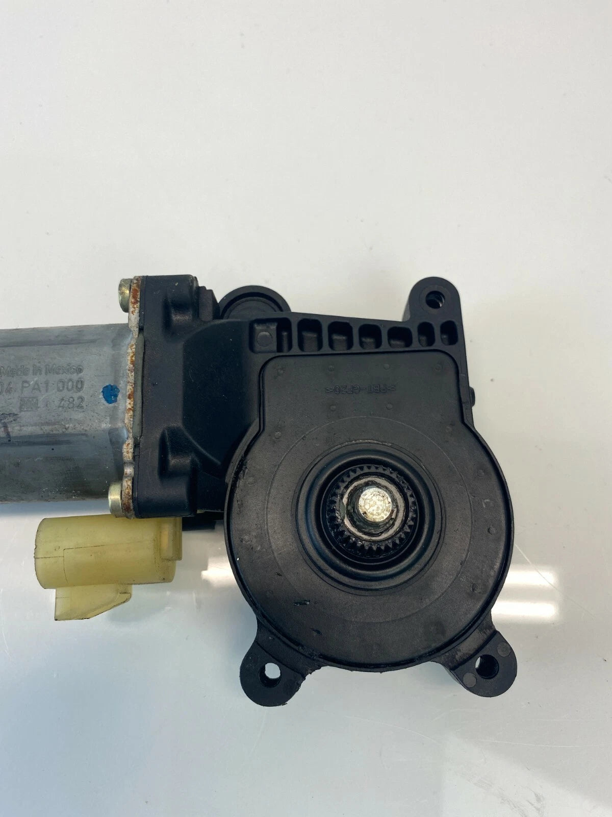 2003-2007 CADILLAC CTS REAR RIGHT BACK SIDE DOOR POWER WINDOW MOTOR BOSCH OEM