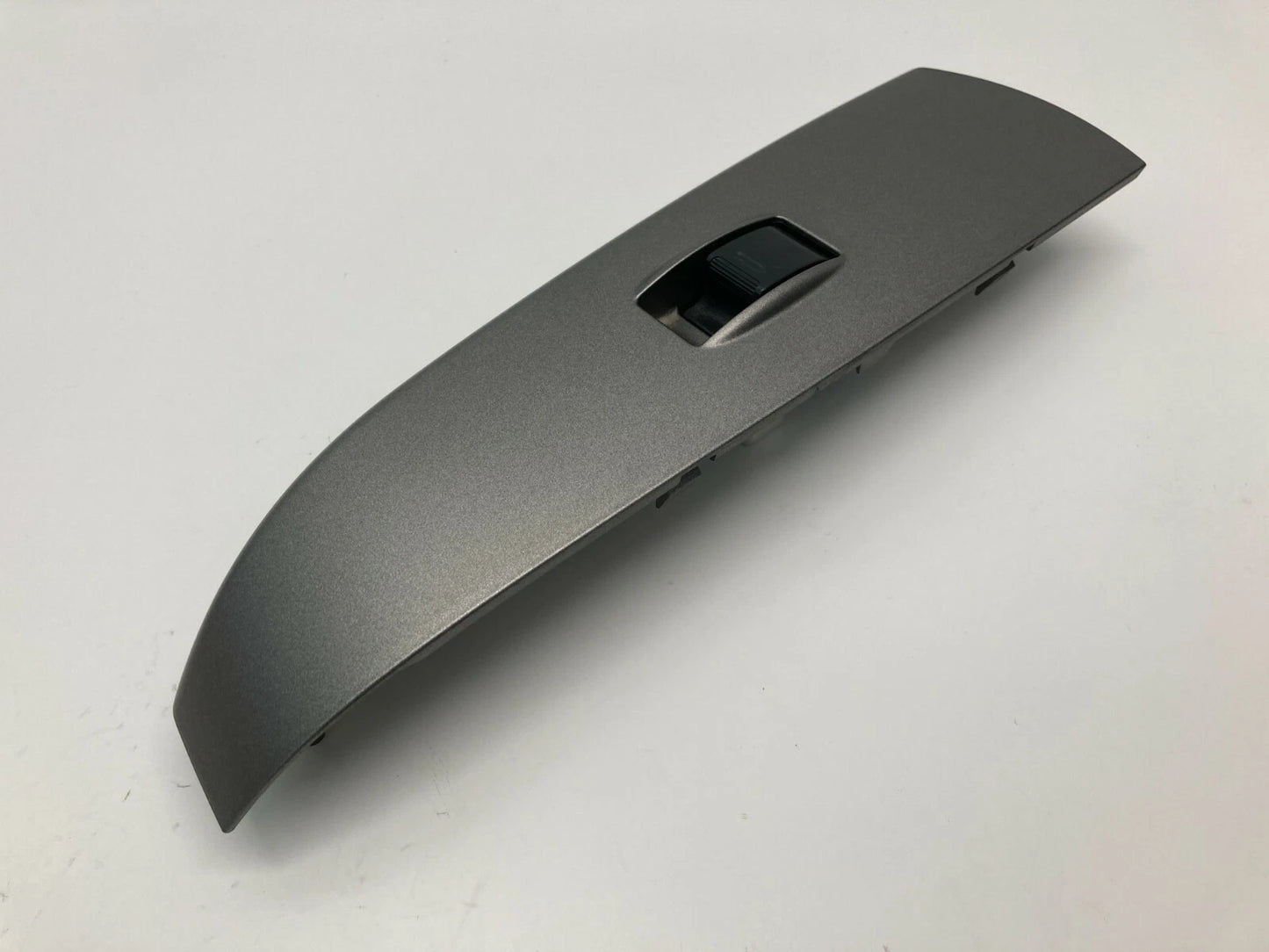 04-09 TOYOTA PRIUS REAR LEFT DOOR WINDOW CONTROL SWITCH COVER BEZEL 74272-47050