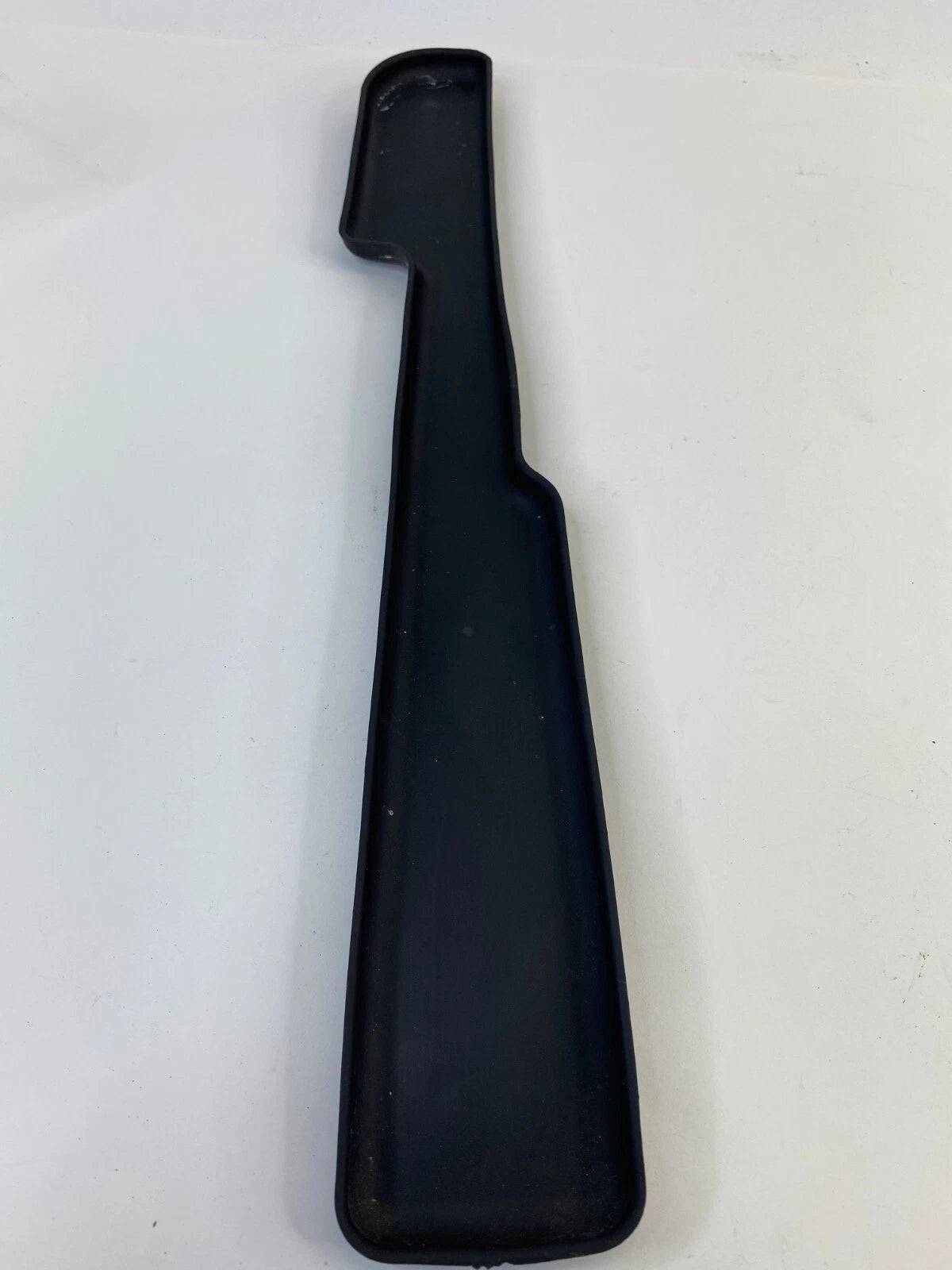 2004-2006 CADILLAC SRX RIGHT SIDE MOLDING TRIM INSER MAT ASSEMBLY OEM