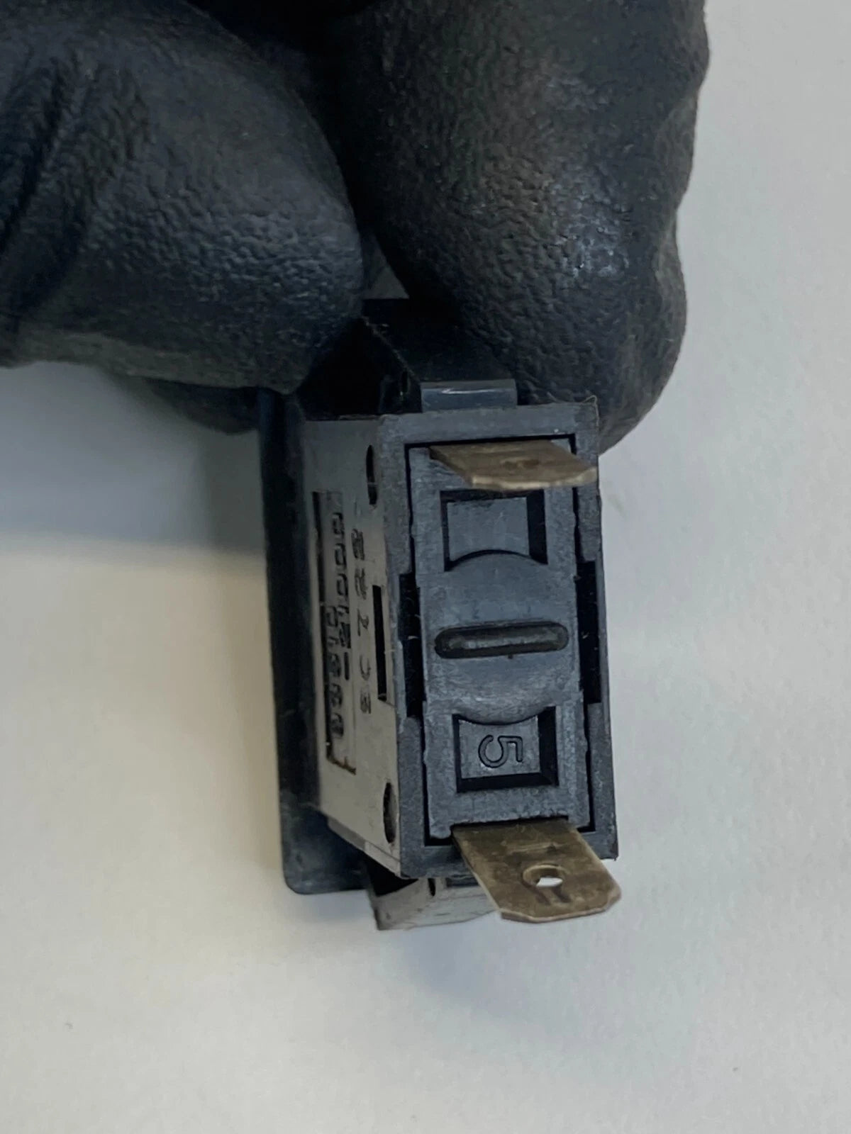 2001-2012 HYUNDAI ELANTRA GLOVE BOX LAMP LIGHT SWITCH 93510-21000